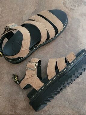 Dr. Martens Blaire EU 36 Platform Sandals